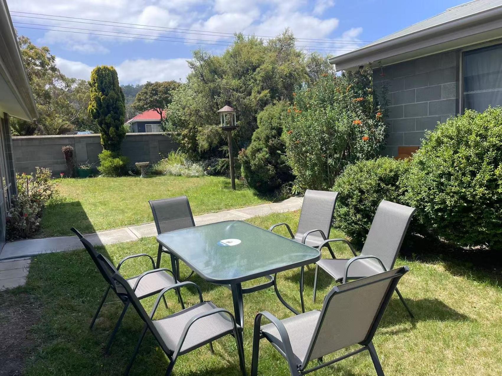 House 3 Mins Walk Bellerive, Hobart Bellerive