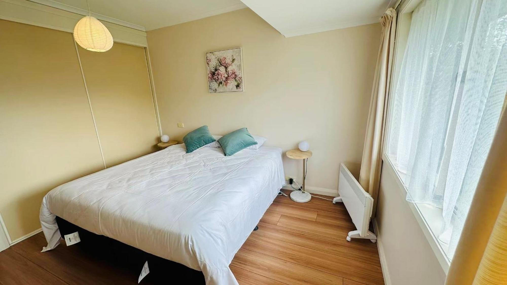 House 3 Mins Walk Bellerive, Hobart *